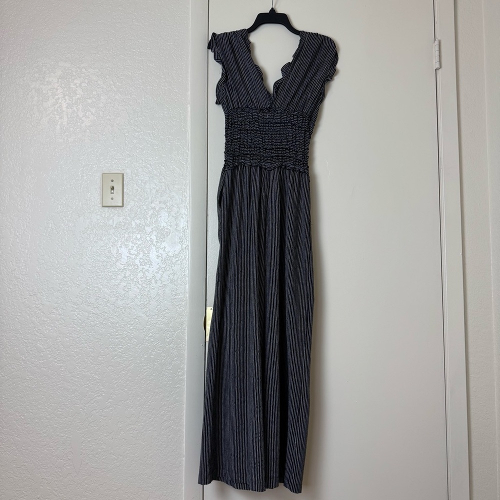 Max Studio Black & White Textured Sleeveless Jumpsuit - Picture 6 of 8
